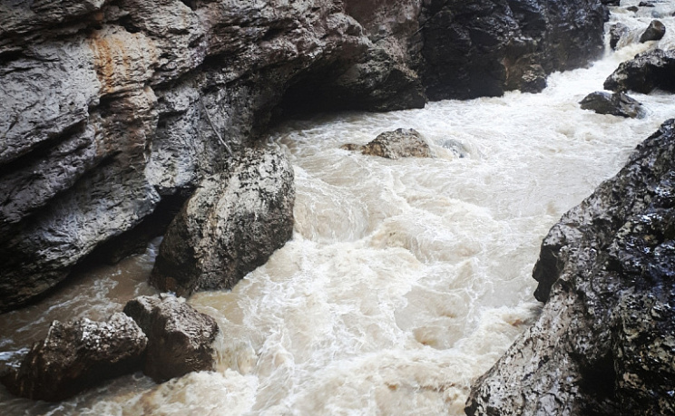 Водопады Руфабго