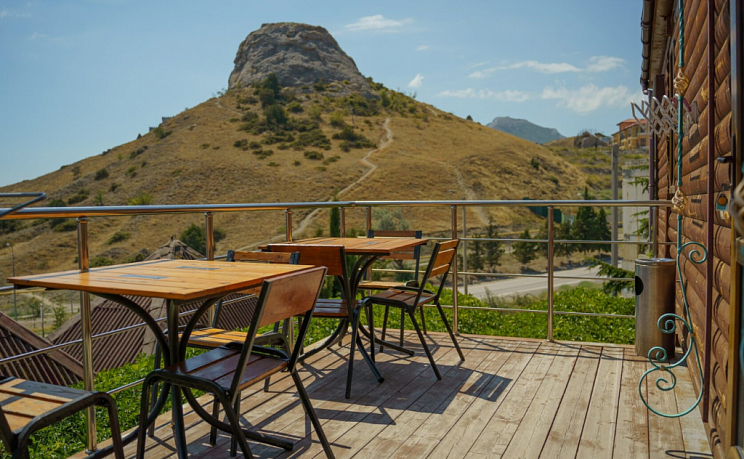 Улучшенный 1-комнатный номер с общей террасой на 2 этаже