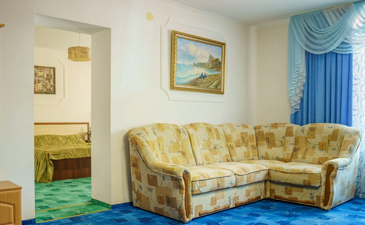 Улучшенный 2-комнатный номер на 4 этаже