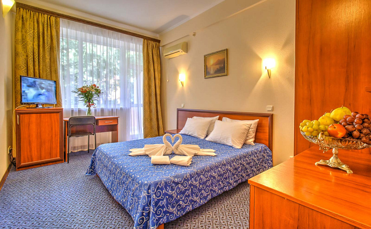 Стандарт Б вид на зелёную зону с балконом