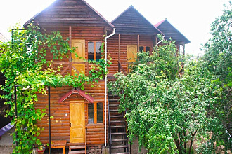 Волна Феодосия, база отдыха