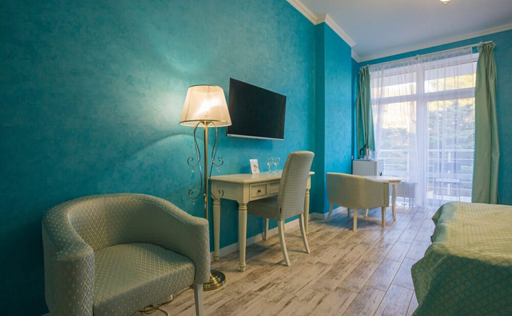 Джуниор сьют