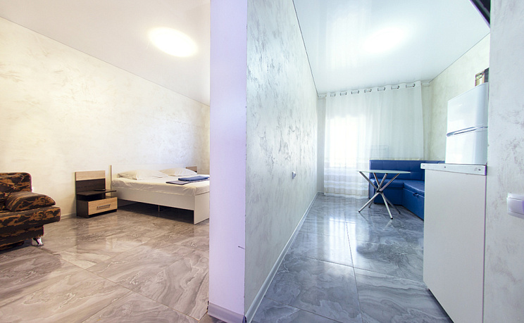 Апартаменты с кухней и балконом 2 этаж